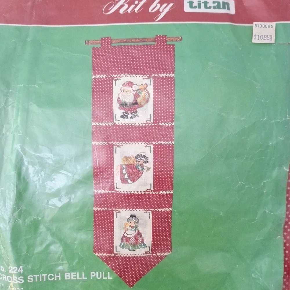 Vintage TITAN Holiday Stitchery Wall Hanging Kit No. 224 Christmas Cross Stitch